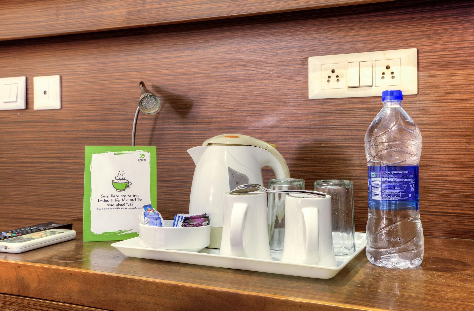 Treebo White Castle, Gurgaon 호텔 외부 사진