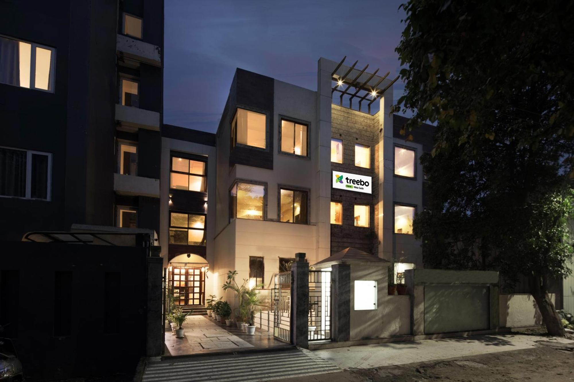 Treebo White Castle, Gurgaon 호텔 외부 사진