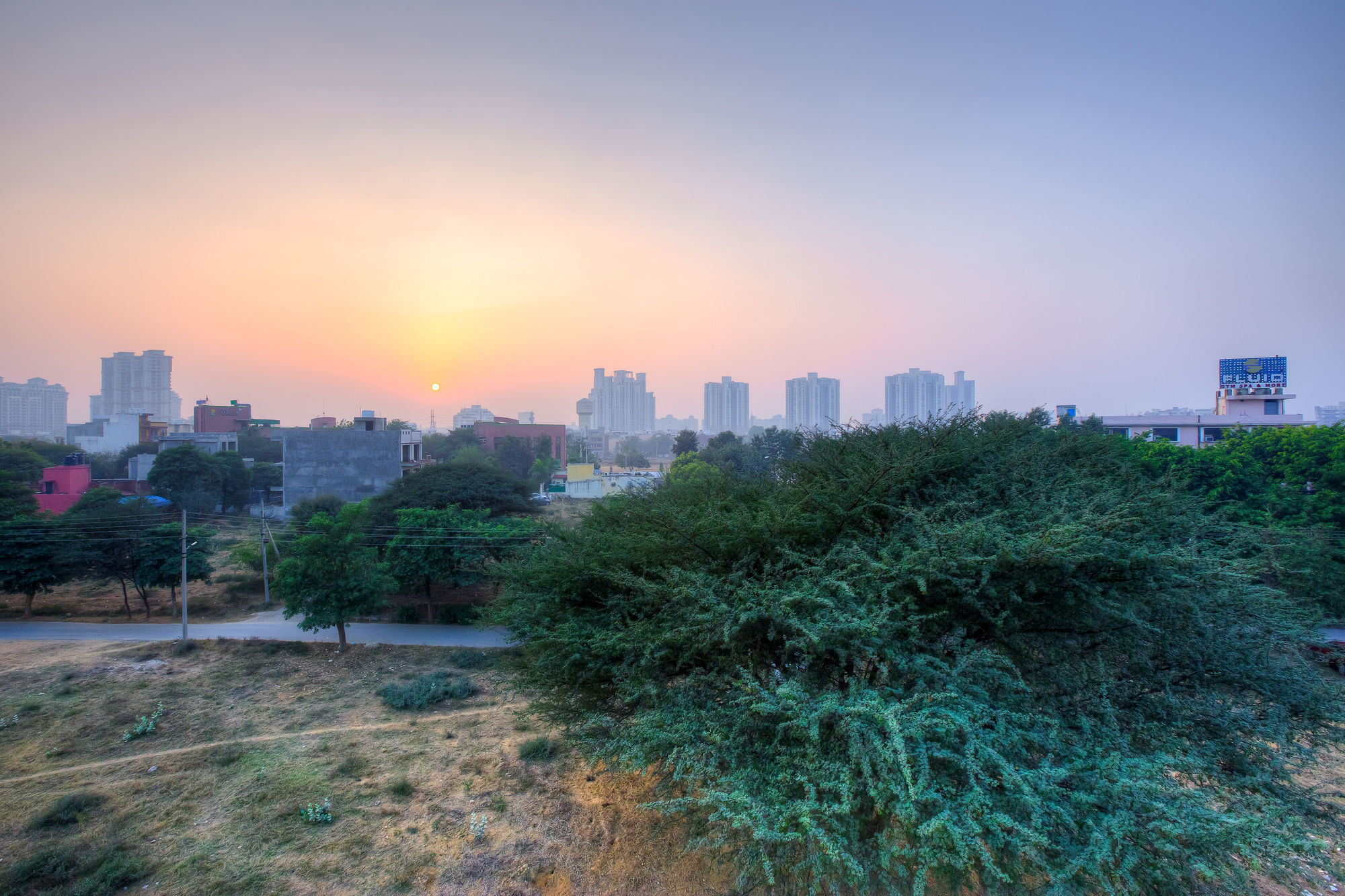Treebo White Castle, Gurgaon 호텔 외부 사진